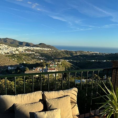Villa En Frigiliana Con Piscina, Jacuzzi Y Espectaculares Vistas Exterior photo