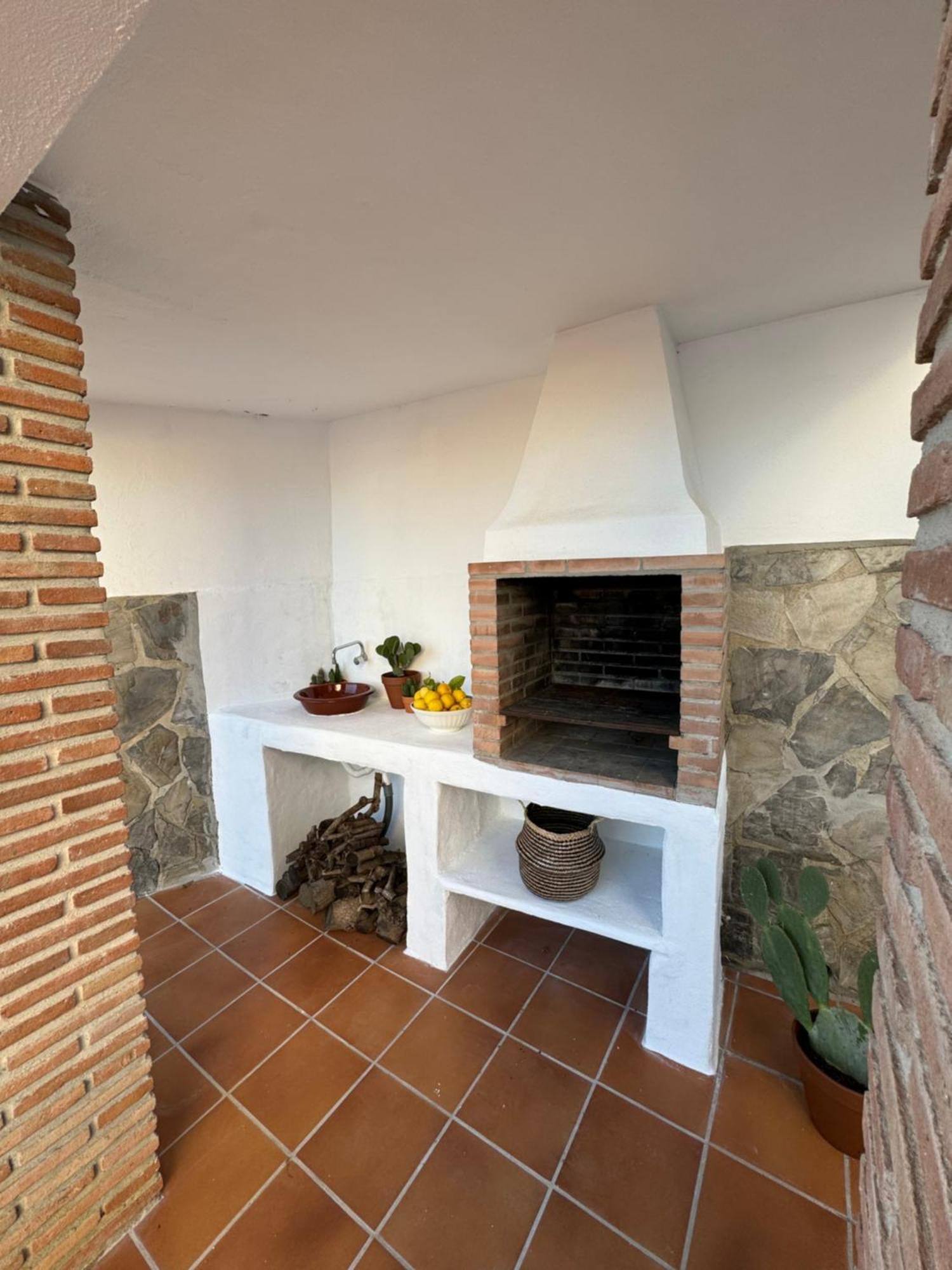 Villa En Frigiliana Con Piscina, Jacuzzi Y Espectaculares Vistas Exterior photo
