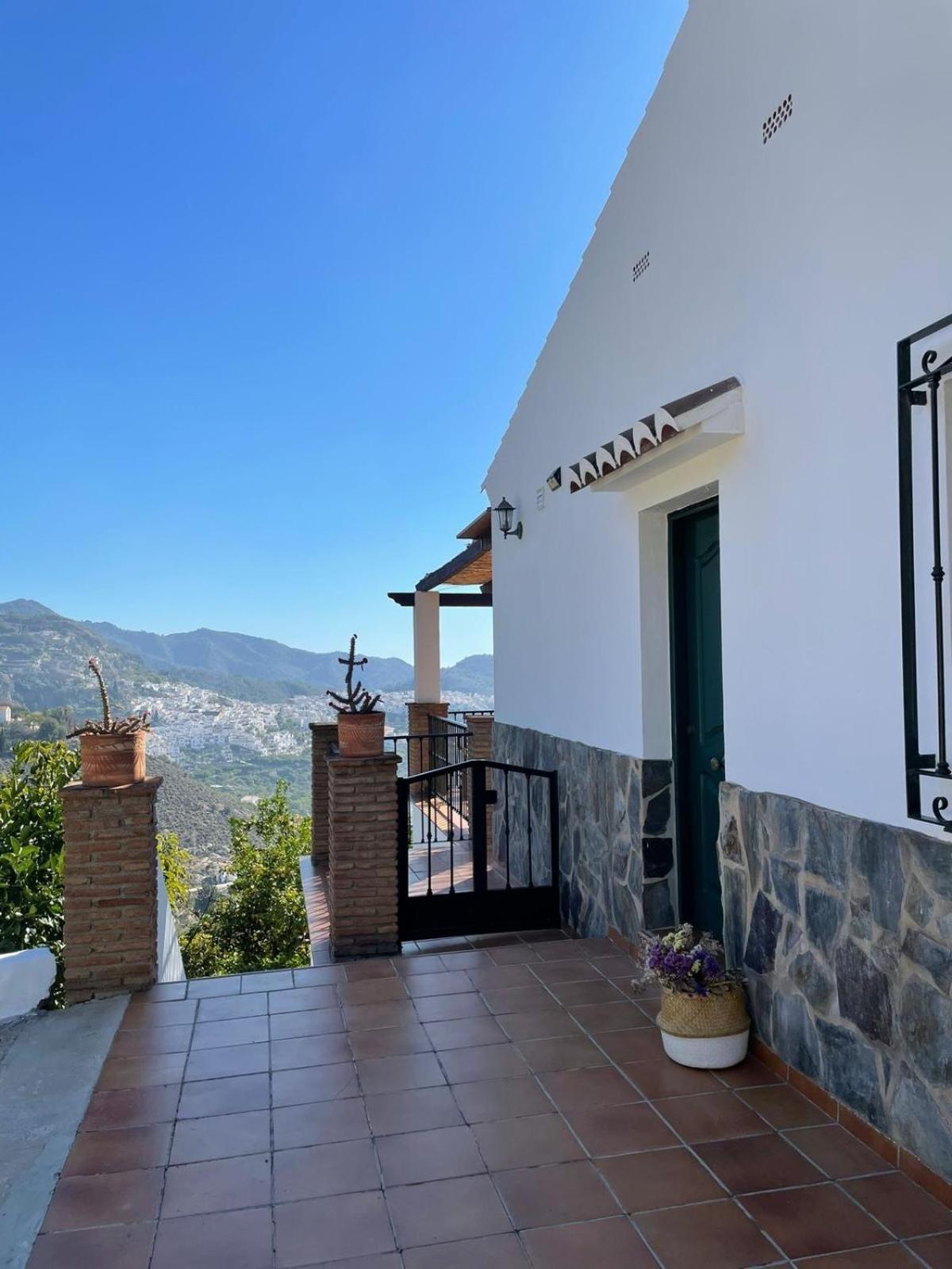 Villa En Frigiliana Con Piscina, Jacuzzi Y Espectaculares Vistas Exterior photo